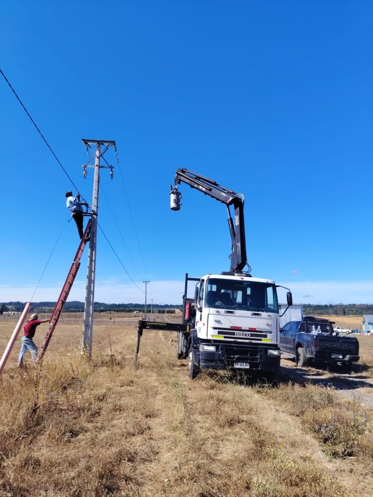 Trabajas en alturas con canastillo certificado