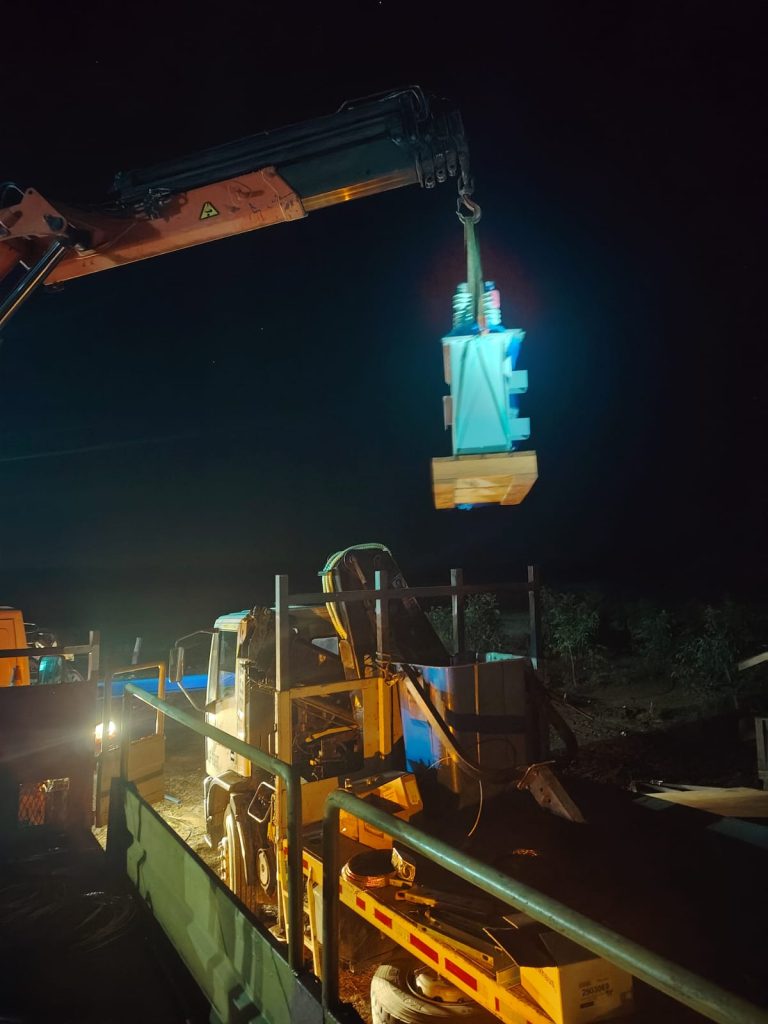 Arriendo mensual de Camión pluma