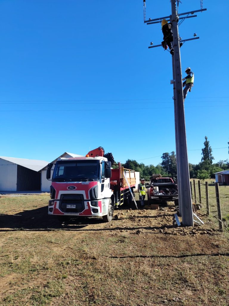 Trabajas en alturas con canastillo certificado